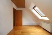 Kinderzimmer DG - 