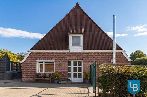 Hausansicht - Das Traum-Domizil für Tierfreunde, Selbstversorger und Gartenliebhaber!