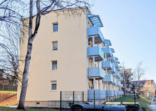 Hausansicht - 3 Zimmer Etagenwohnung zur Miete in Gera