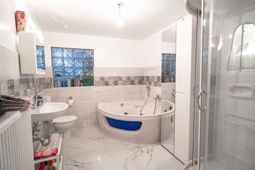 Badezimmer hinterer Teil - 