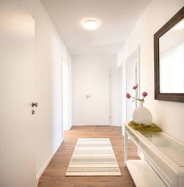 002_Großzügige Diele - 3 Zimmer Etagenwohnung in Nürnberg