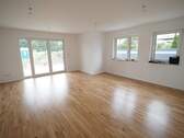 Wohnzimmer - Für anspruchsvolle Gartenliebhaber! ERSTBEZUG 2-Zimmer-Wohnung