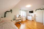 3. Schlafzimmer - geräumig und gemütlich - 