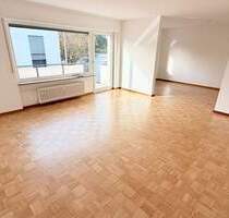 TOLLE 3,5 ZW in gepflegtem 4 Fam.Haus, Stellplatz, ruhige LAGE - Frankfurt am Main Seckbach TOLLE 3,5 ZW in gepflegtem 4 Fam.Haus, Stellplatz, ruhige LAGE - Frankfurt am Main Seckbach