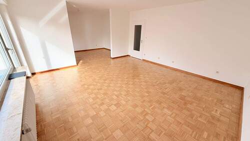 Wohnzimmer Ansicht 2 - 3 Zimmer Etagenwohnung in Frankfurt am Main