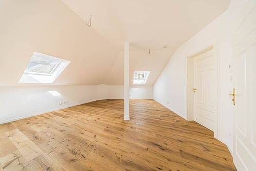 Wohn-/Essbereich - 2 Zimmer Etagenwohnung zum Kaufen in Leipzig