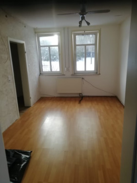 ef238a82-ecc3-4dc1-b176-16bc7e0776b0 - 