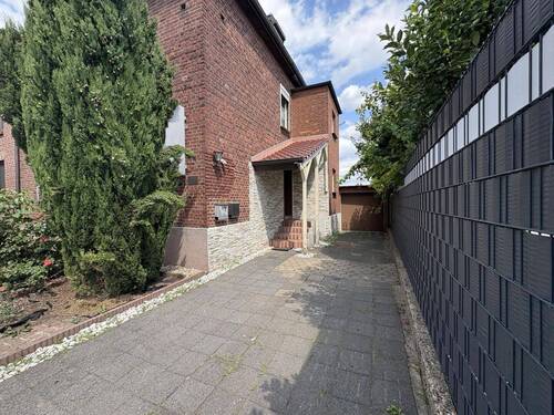 Ihr neues Heim - 5 Zimmer Doppelhaushälfte in Moers