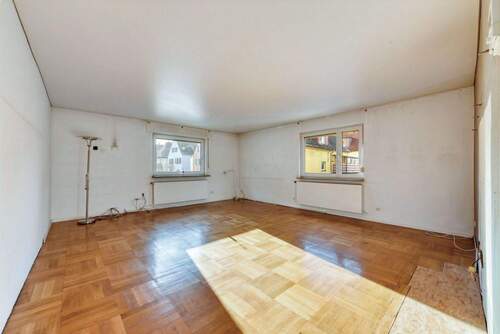 OG, Wohnen v. Tür - Mehrfamilienhaus, Wohnhaus mit 276,00 m&sup2; in Stuttgart zum Kaufen