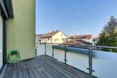 Balkon nach N-O - 