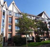 Große 1 22-Zimmer-Wohnung mit Balkon, Einbauküche und Vollbad! - Ammersbek Lottbek