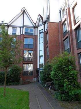 Hausfassade - 3 Zimmer Etagenwohnung zur Miete in Ammersbek