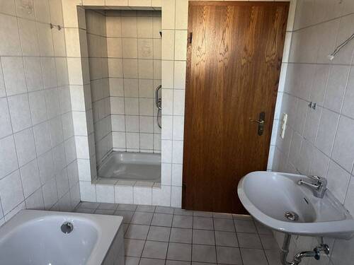 Badezimmer (2).JPG - 