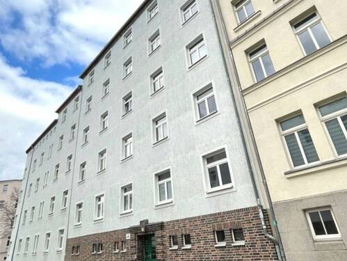 Straßenansicht - 2 Zimmer Etagenwohnung zur Miete in Chemnitz