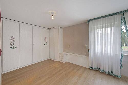 Schlafzimmer EG - 