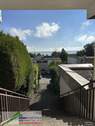 Treppenaufgang - Unverbaubarer Seeblick! Außergewöhnliche Dachterrassen- Garten- ETW in ruhiger Lage von Tutzing.