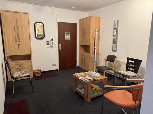 Wartebereich (1).JPG - 2 Zimmer Büro zur Miete in Neu Wulmstorf
