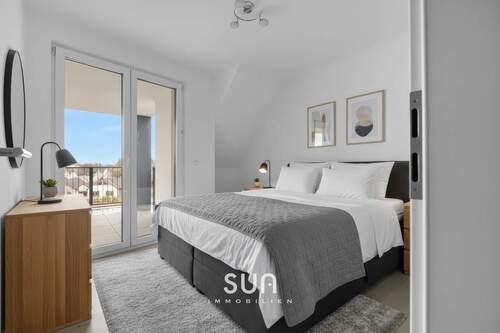 SCHLAFZIMMER MIT BALKONZUGANG - 