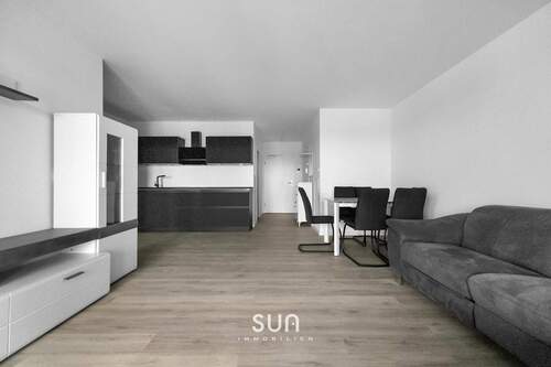 GROßZÜGIGER ESS- UND KÜCHENBEREICH - 