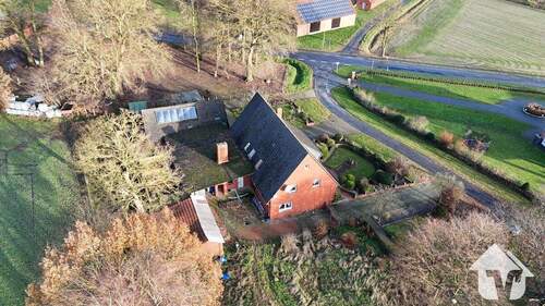 Drohne - 9 Zimmer Mehrfamilienhaus, Wohnhaus zum Kaufen in Herzlake