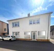 *Hainburg* Wohn- und Geschäftshaus mit Garage