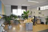 Büro - 7 Zimmer Mehrfamilienhaus, Wohnhaus zum Kaufen in Hainburg