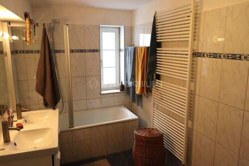 und Handtuchheizkörper - 