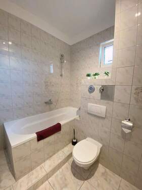 Bad - 3 Zimmer Etagenwohnung in Mannheim