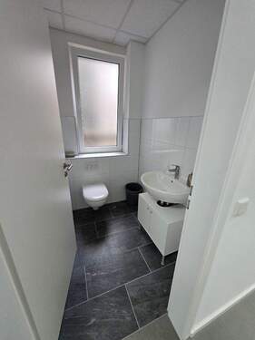 WC2 - Büro in Neuss zur Miete