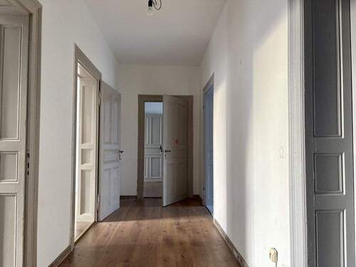 Flur - 1 Zimmer Mehrfamilienhaus, Wohnhaus in Wurzen