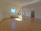Wohn-, und Esszimmer - 3 Zimmer Etagenwohnung in Darmstadt