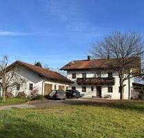 Ideale Mehrgenerationenimmobilie! Dreifamilienhaus mit Nebengebäude auf großzügigem Grundstück - Triftern / Wiesing