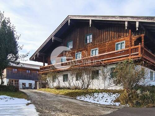 477.Haus.Einfahrt - Mehrfamilienhaus, Wohnhaus mit 428,00 m² in Dietramszell-Lochen zum Kaufen