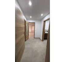 Stilvolle 2-Zimmer-Einliegerwohnung (ca. 50 m²) in ruhiger Toplage von Giengen – Erstbezug nach Sanierung - Giengen an der Brenz