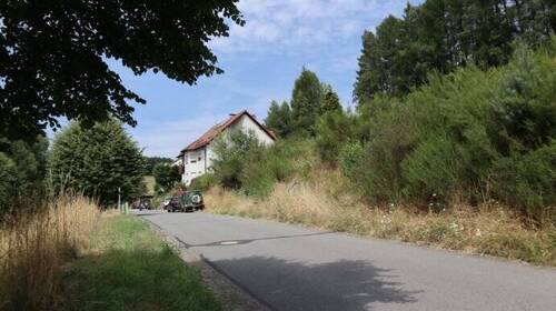 Blick auf das Haus-Nr. 28 (hinterste Bebauung) - Grundstück in Rothenbuch zum Kaufen