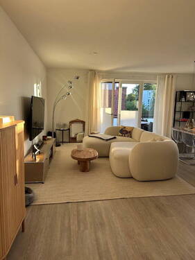 Wohnzimmer - 3 Zimmer Etagenwohnung zur Miete in Tornesch