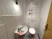9-Separates WC - 
