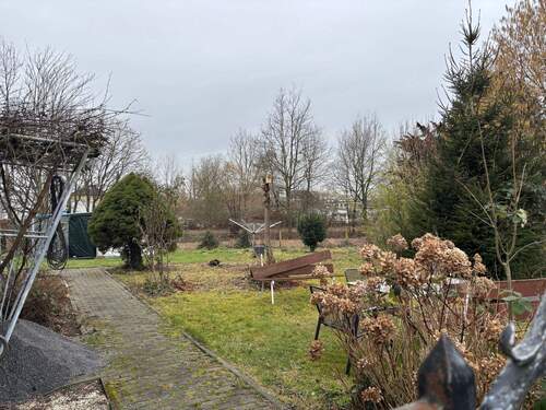 Grundstück - Mehrfamilienhaus, Wohnhaus mit 140,00 m&sup2; in Castrop-Rauxel zum Kaufen