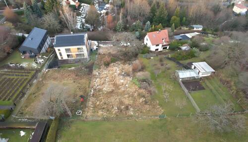 Blick von oben auf das Grundstück - Grundstück zum Kaufen in Dresden / Cossebaude