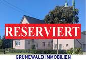 RESERVIERT - RESERVIERT! Viel Platz für die ganze Familie – Einfamilienhaus mit Nebengelass und Garagen