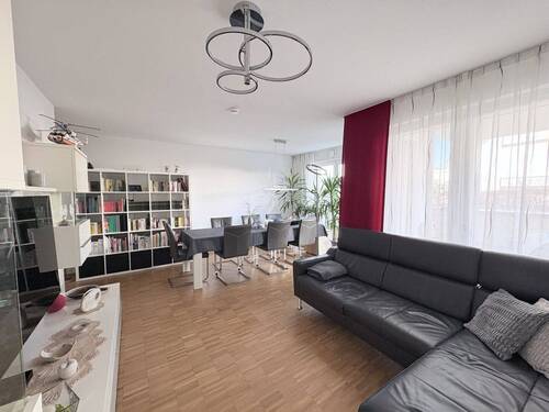 Wohn-/Esszimmer - Etagenwohnung mit 78,00 m&sup2; in Holzgerlingen zum Kaufen