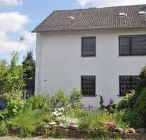 Lechenich-Bestlage: Solides Drei(Zwei)parteienhaus mit Garten, Doppelgarage, Terrasse, Loggia - Erftstadt