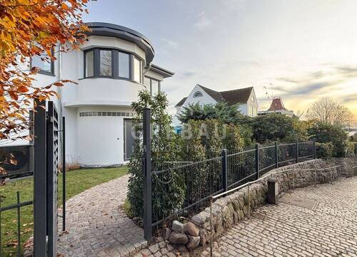 Außenansicht - Befristet: A+-Neubau im oberen Treppenviertel! 4-5-Zi.-Einfamilienhaus mit herrlichem (Elb-)Blick