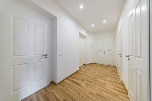 Flur / Eingangsbereich - 3 Zimmer Etagenwohnung zum Kaufen in Leipzig