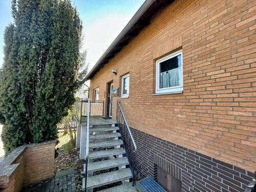 Hauseingang 1 - 7 Zimmer Einfamilienhaus zum Kaufen in Salzgitter