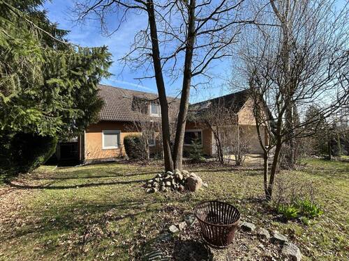 Garten mit Blick aufs Haus 3 - Einfamilienhaus mit 162,00 m&sup2; in Salzgitter zum Kaufen