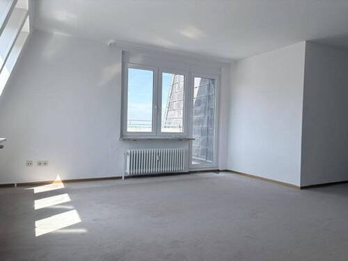 Wohn-/Esszimmer - Etagenwohnung mit 90,00 m&sup2; in Barsinghausen zur Miete