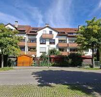 Helle 3-Zimmer- Wohnung mit Südbalkon und TG & solider Vermietung - Königsbrunn