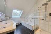 Badezimmer DG - Mehrfamilienhaus, Wohnhaus in Wiesbaden zum Kaufen