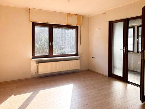 Wohnzimmer EG - 5 Zimmer Einfamilienhaus in Morsbach